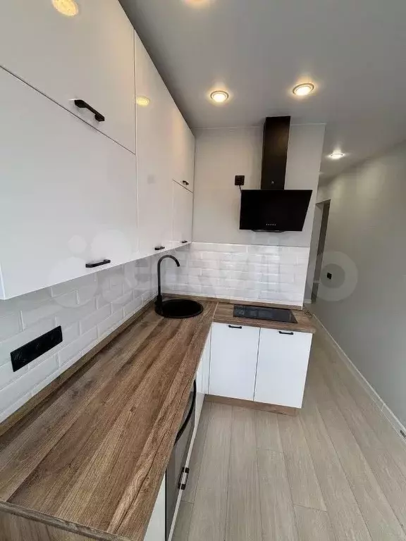 1-к. квартира, 32 м, 2/9 эт. - Фото 0