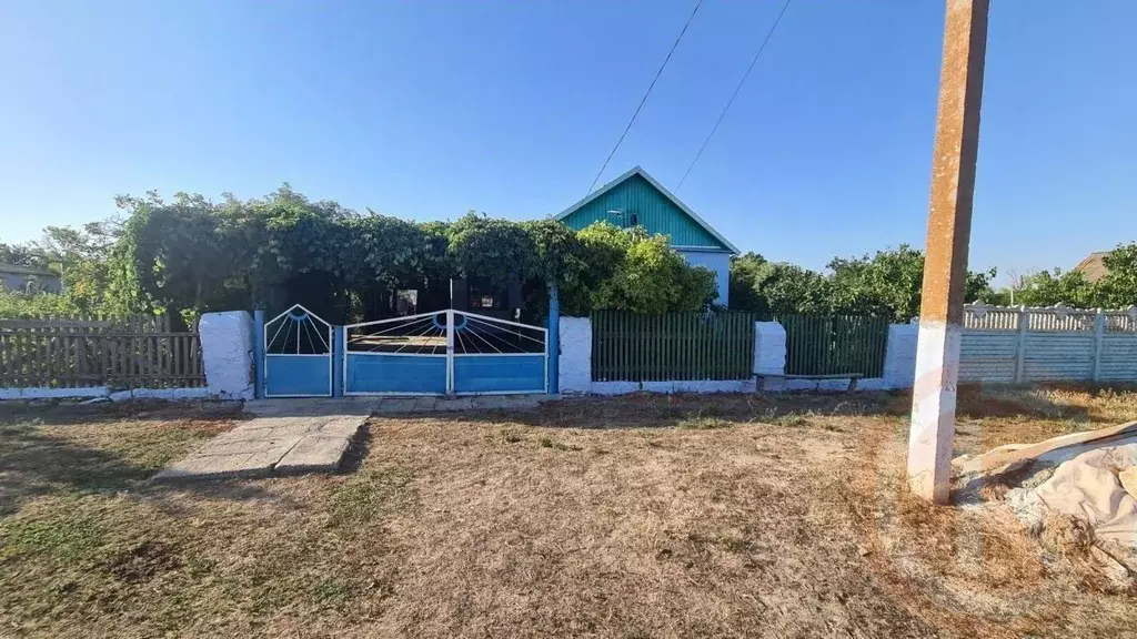 Дом в Крым, Черноморский район, Межводненское с/пос, с. Водопойное ул. ... - Фото 1