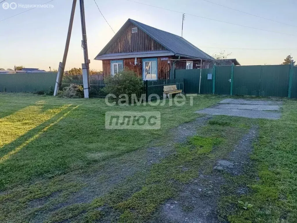 Дом в Тюменская область, Заводоуковский муниципальный округ, посёлок ... - Фото 1