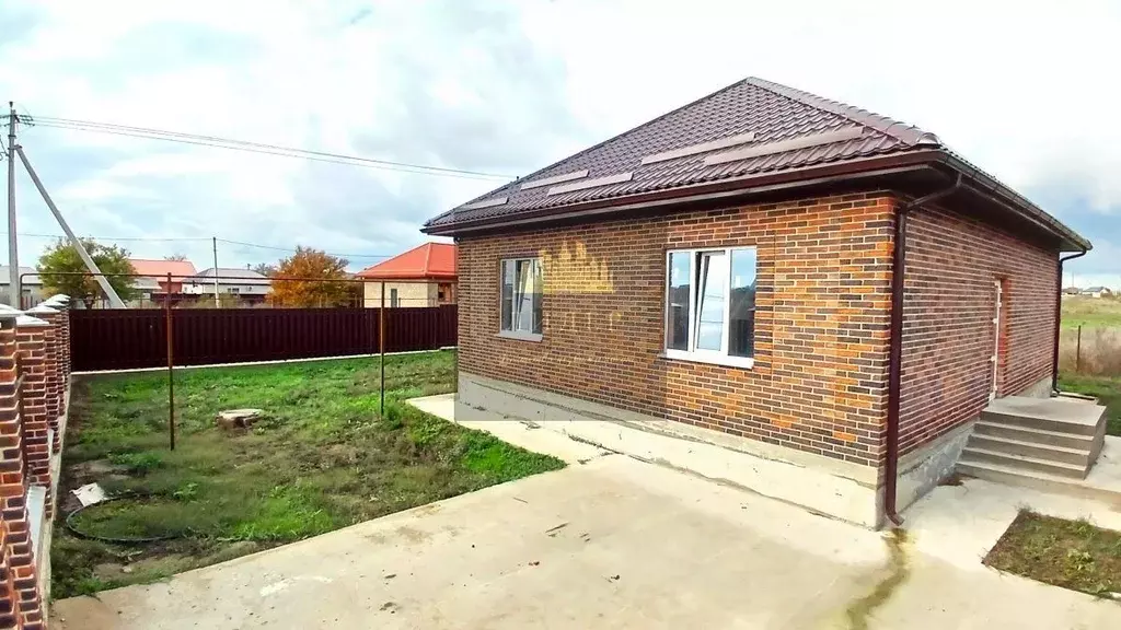 Дом в Краснодарский край, Темрюк  (90 м) - Фото 1