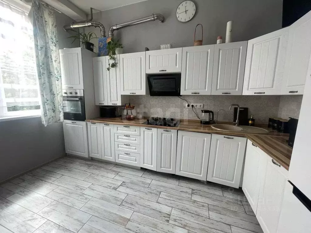 1-к кв. Севастополь ул. Челнокова, 17к1 (43.0 м) - Фото 0