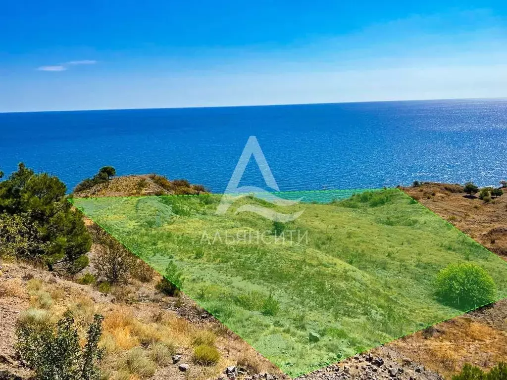Участок в Крым, Алушта муниципальный округ, с. Солнечногорское ул. ... - Фото 1
