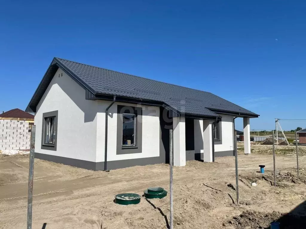 Дом в Калининградская область, Гурьевский муниципальный округ, пос. ... - Фото 1