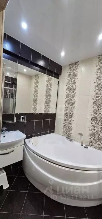 2-к кв. Чувашия, Чебоксары просп. Максима Горького, 30к1 (92.3 м) - Фото 1