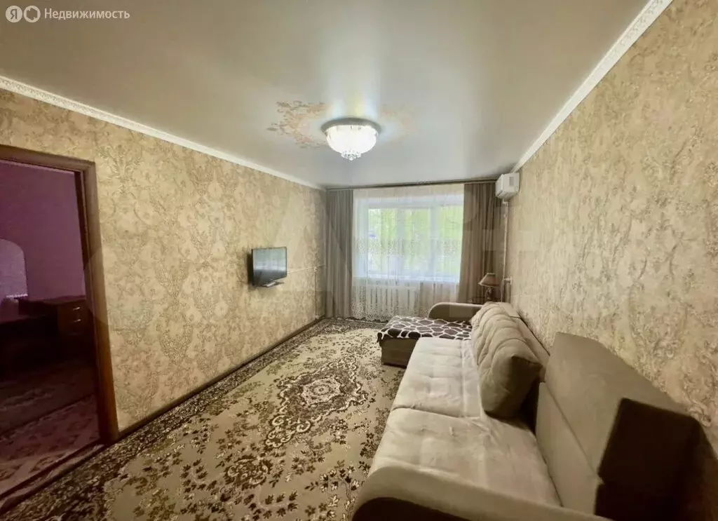 3-комнатная квартира: Стерлитамак, Элеваторная улица, 104А (63 м) - Фото 1