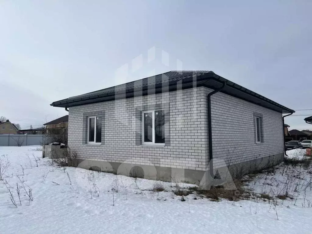 Дом в Воронежская область, с. Новая Усмань, Радуга мкр ул. Светлая ... - Фото 1