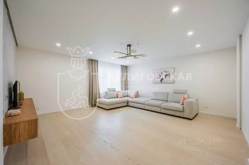 Таунхаус в Свердловская область, Екатеринбург ул. Кольцевая, 28 (258 ... - Фото 2