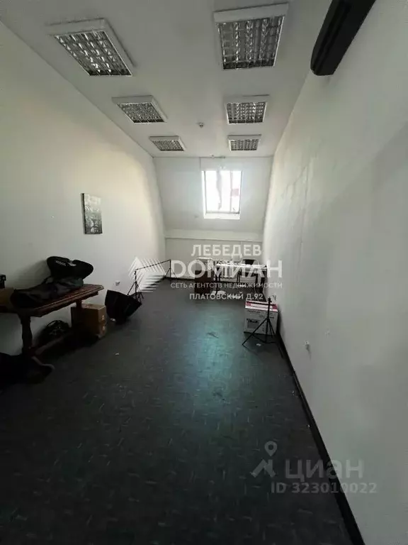 Помещение свободного назначения в Ростовская область, Новочеркасск ... - Фото 1