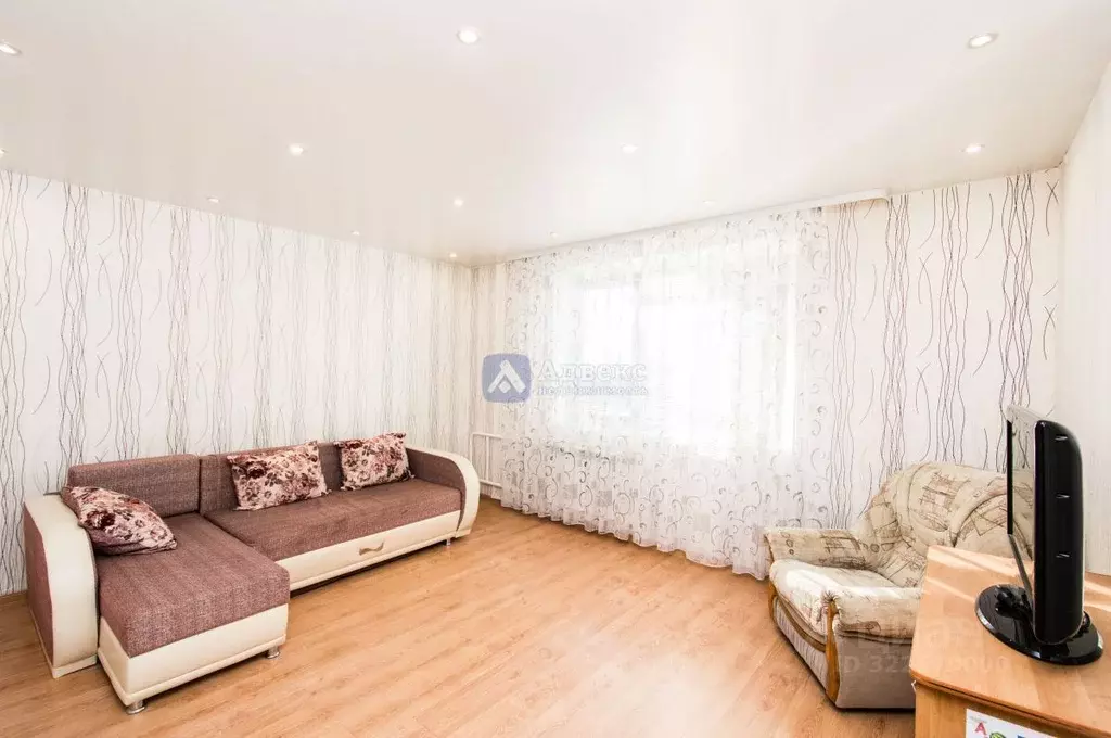 2-к кв. Тюменская область, Тюмень ул. Жуковского, 88/1 (61.7 м) - Фото 1