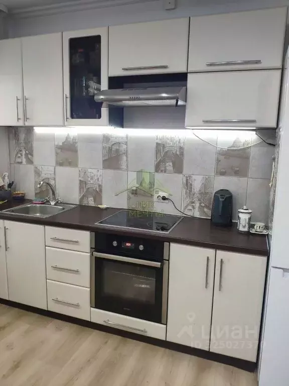 3-к кв. Бурятия, Улан-Удэ Солнечная ул., 8 (65.6 м) - Фото 0