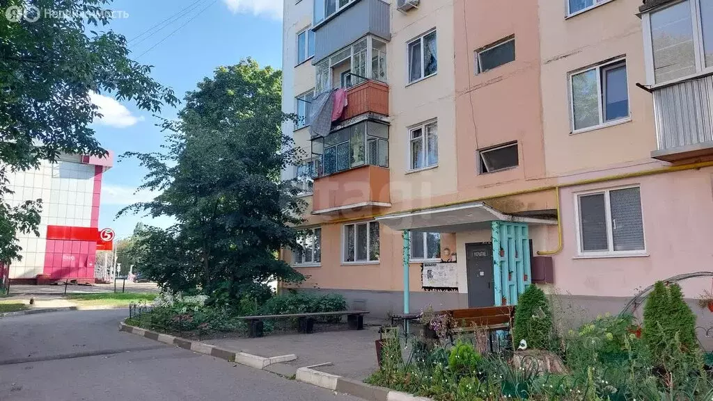 4-комнатная квартира: Строитель, улица Ленина, 5 (60.8 м) - Фото 1