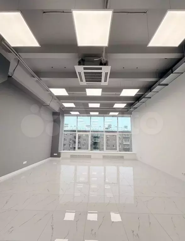 Офисный блок 2 кабинета потолки 4,5 м Дмитровская - Фото 1