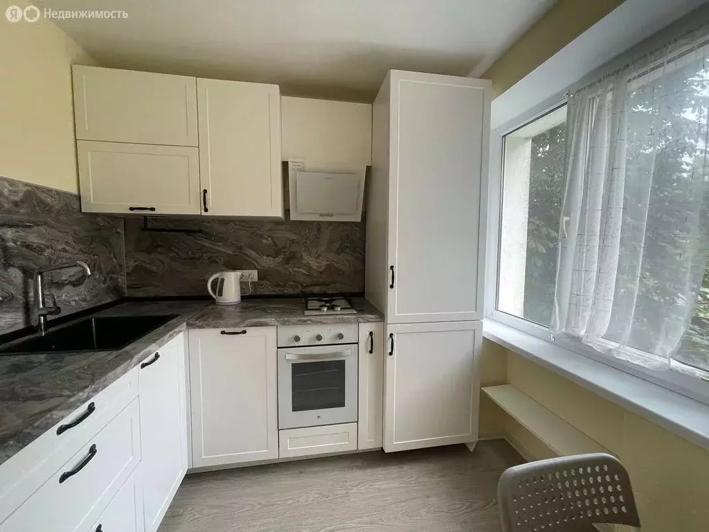 2-комнатная квартира: Зеленоградск, улица Сибирякова, 9 (43 м) - Фото 0