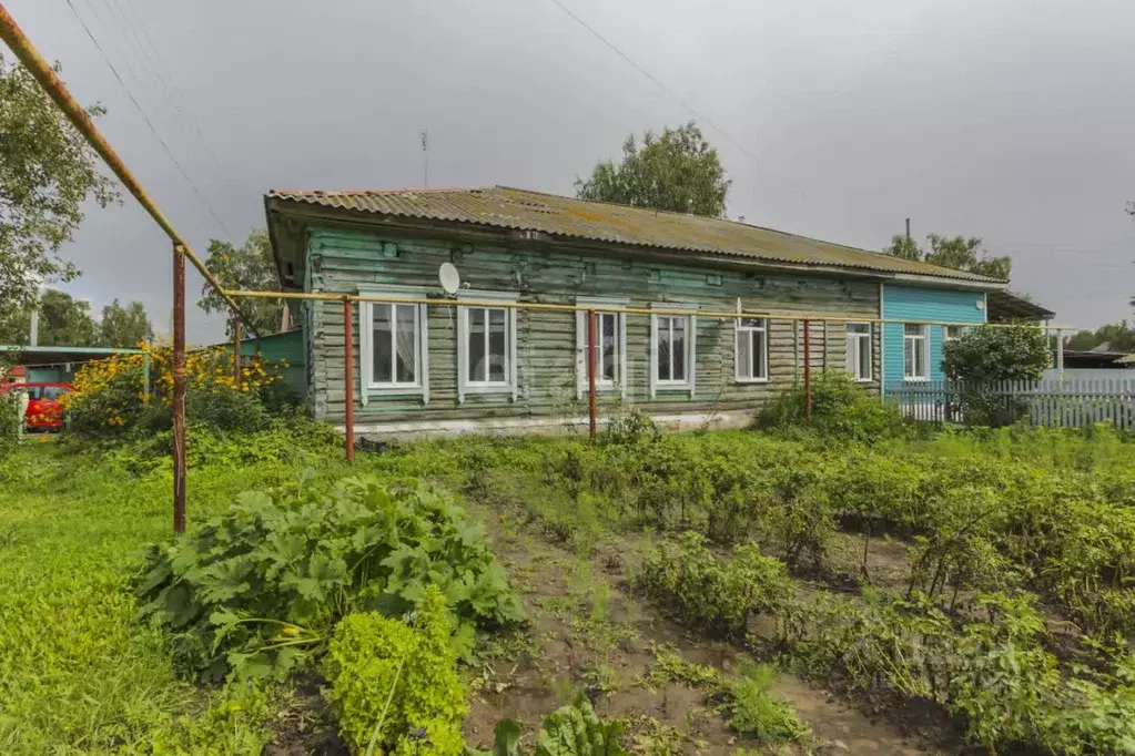 Дом в Омская область, Омский район, с. Надеждино Центральная ул., 1 ... - Фото 0