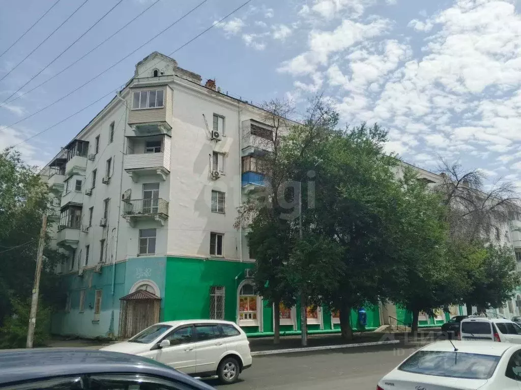 2-к кв. Астраханская область, Астрахань ул. Латышева, 2/22 (53.9 м) - Фото 1