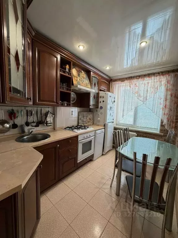2-к кв. Брянская область, Брянск ул. Есенина, 16 (50.0 м) - Фото 1