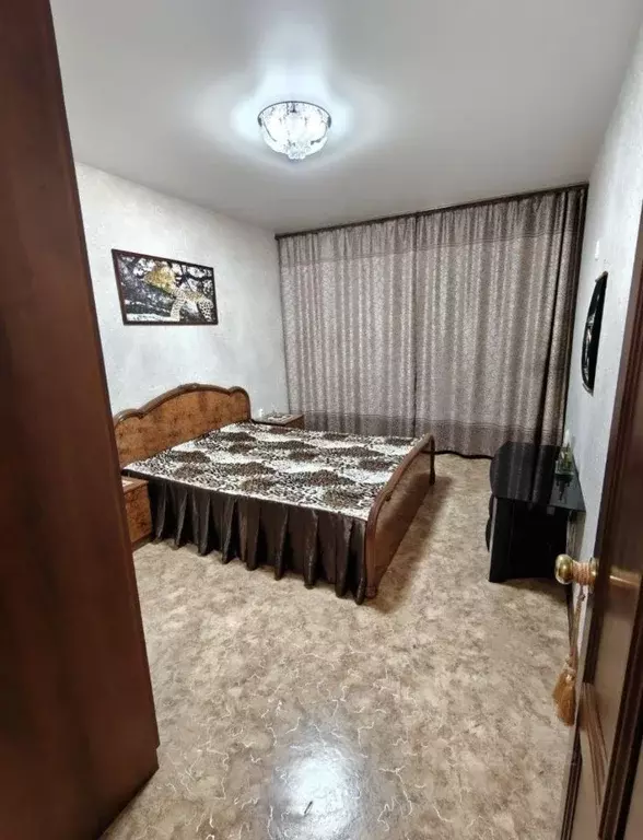 2-к кв. Красноярский край, Красноярск Парашютная ул., 64а (48.0 м) - Фото 1