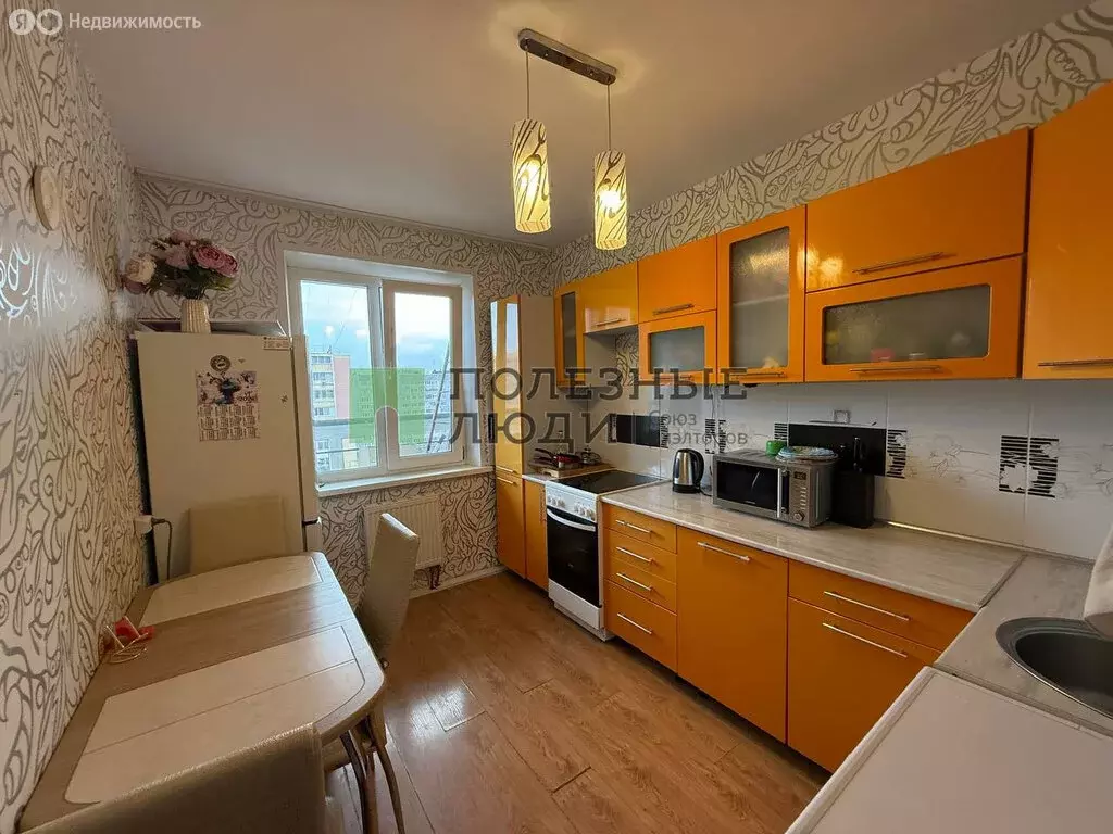 2-комнатная квартира: Ижевск, улица Холмогорова, 81 (58 м) - Фото 2