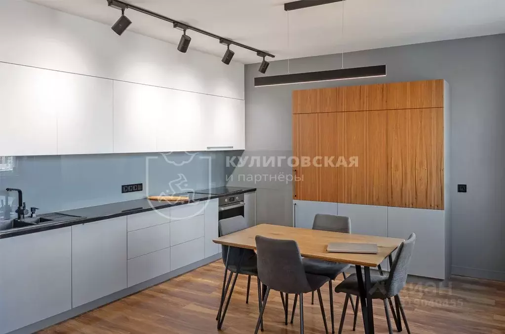 3-к кв. Свердловская область, Екатеринбург ул. Мира, 41 (93.0 м) - Фото 1