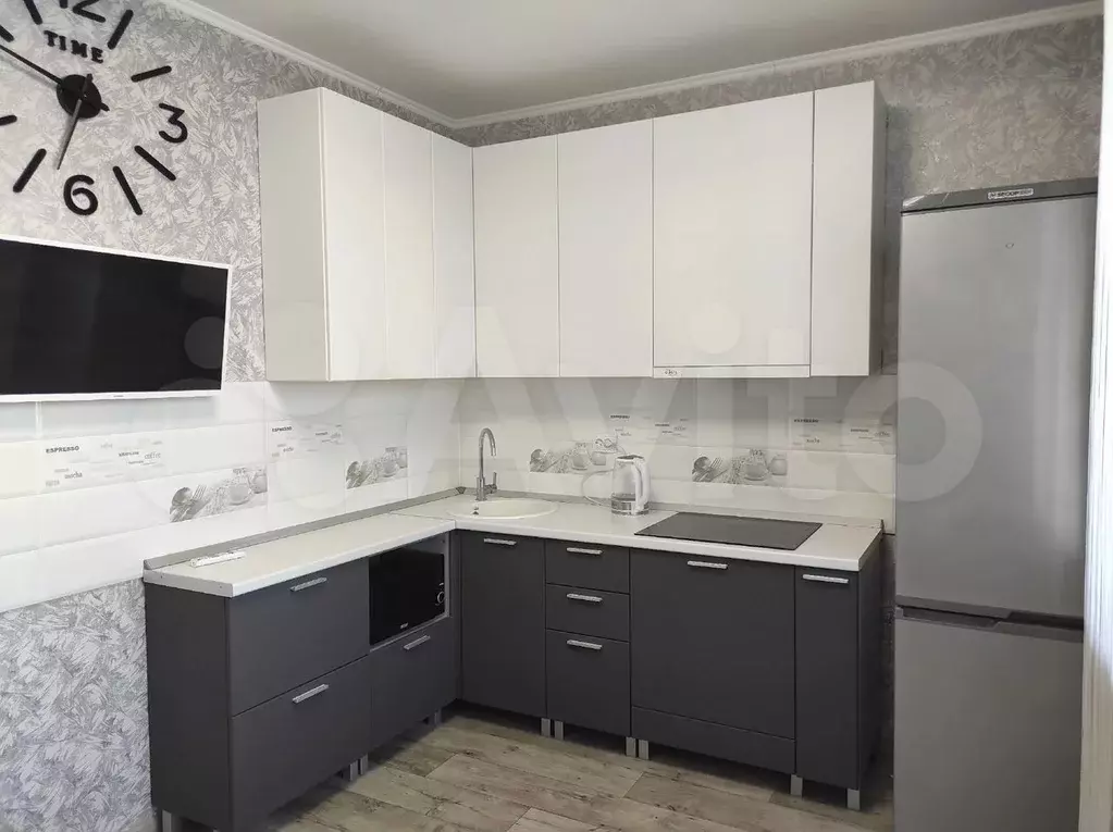 1-к. квартира, 40 м, 10/16 эт. - Фото 1