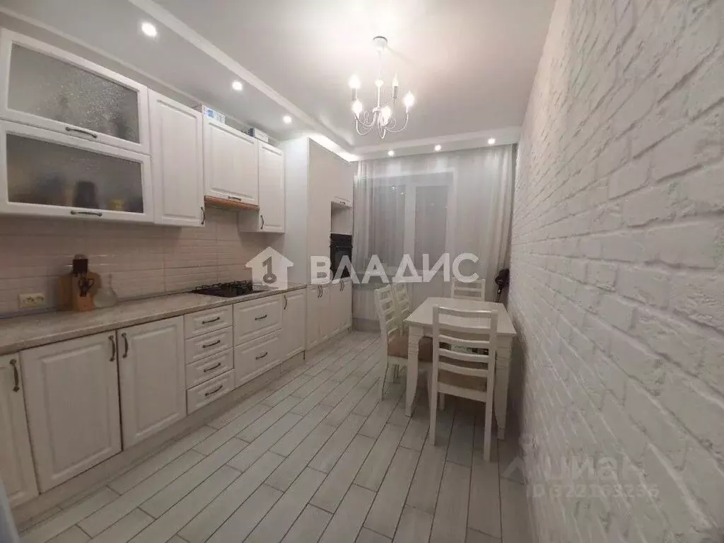 2-к кв. Пензенская область, Пенза ул. Высокая, 5 (61.6 м) - Фото 1