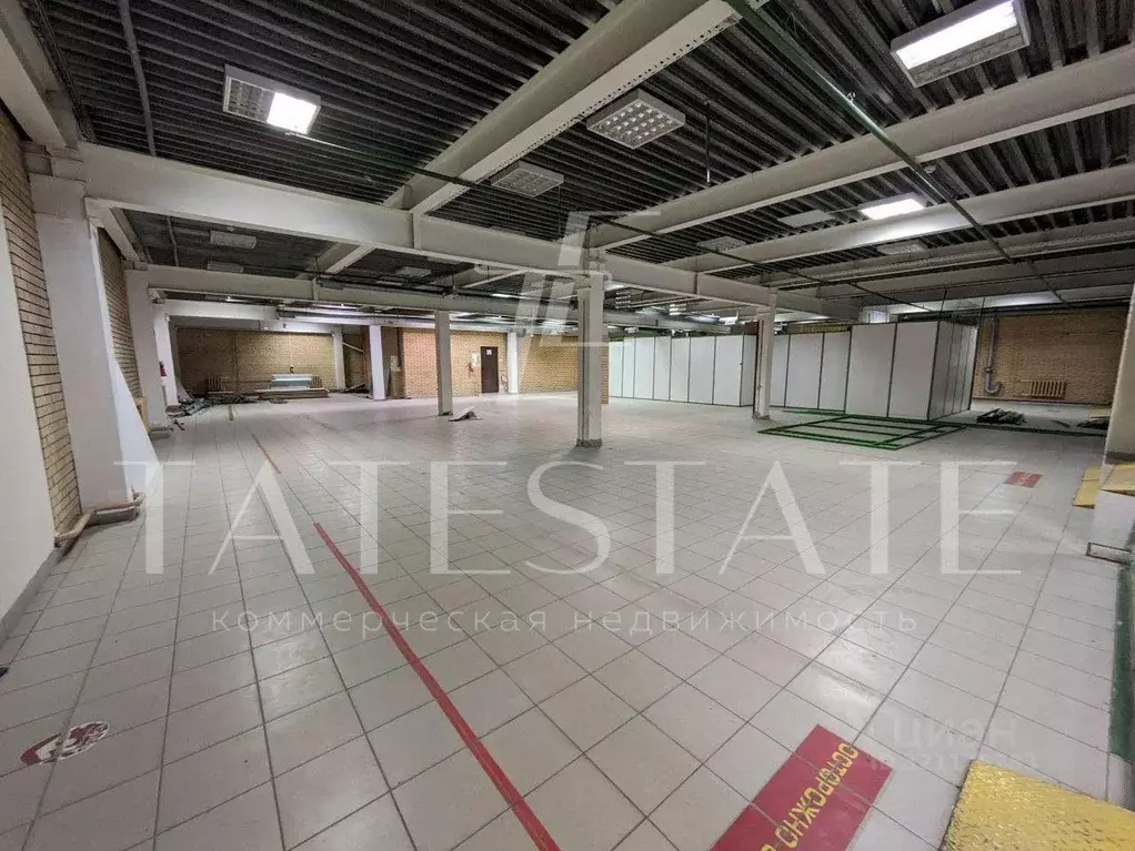 Торговая площадь в Татарстан, Казань Габдуллы Тукая ул., 2 (1000 м) - Фото 1