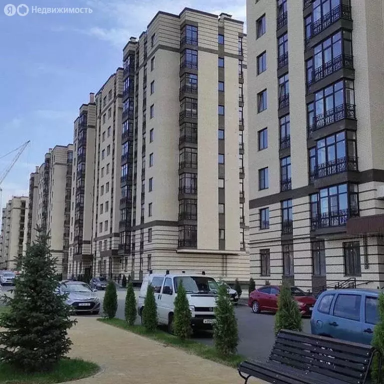 3-комнатная квартира: Владикавказ, улица Астана Кесаева, 44В (93 м) - Фото 0