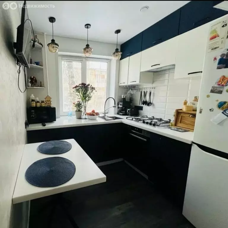 3-комнатная квартира: Сыктывкар, улица Димитрова, 12 (47.2 м) - Фото 1