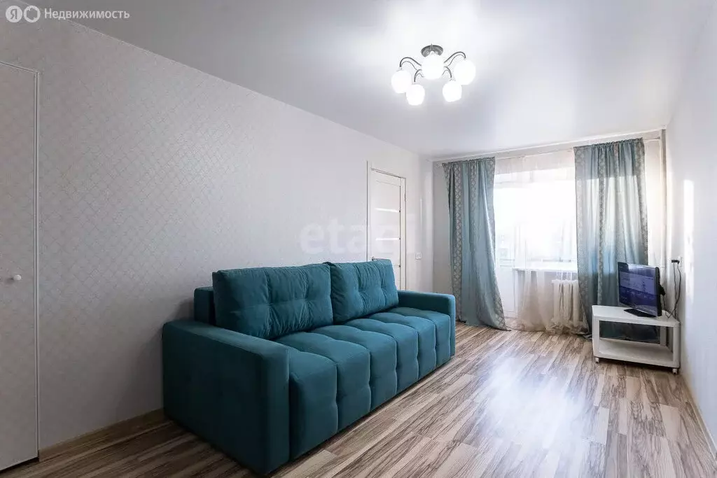 3-комнатная квартира: Екатеринбург, улица Мичурина, 25 (54.1 м) - Фото 0