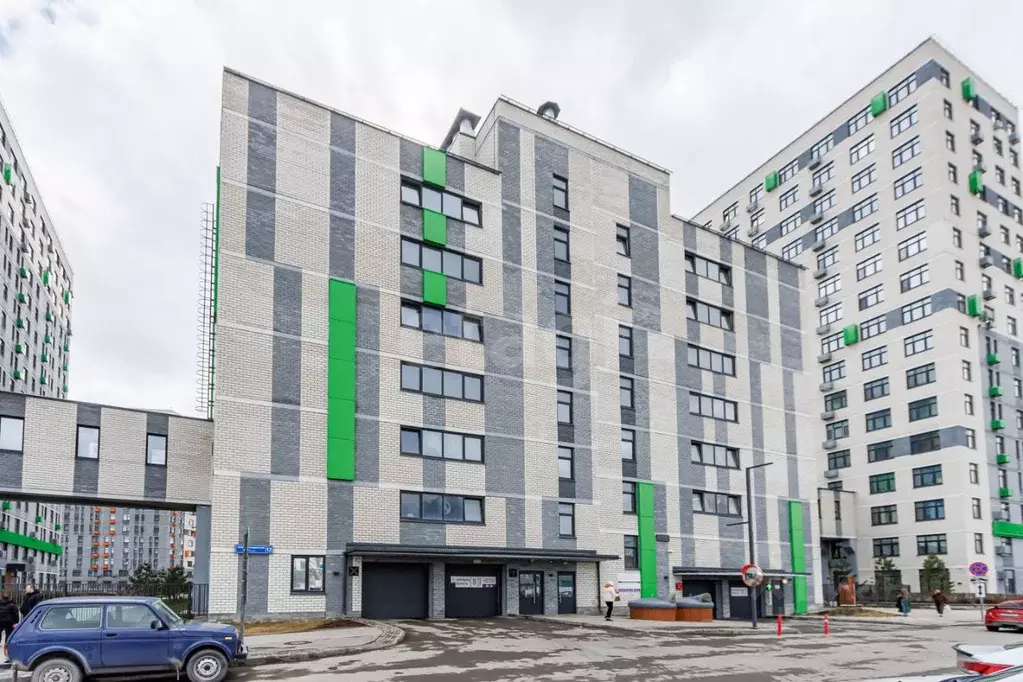 Гараж в Тюменская область, Тюмень ул. Первооткрывателей, 12 (13 м) - Фото 1