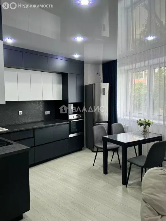 2-комнатная квартира: Благовещенск, Зейская улица, 220 (62 м) - Фото 0