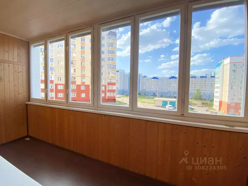 2-к кв. Орловская область, Орел Раздольная ул., 39 (59.6 м) - Фото 1