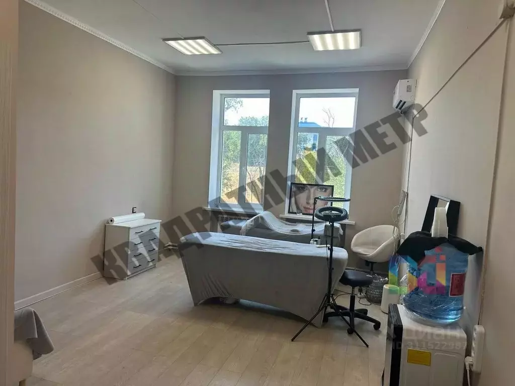 Офис в Калмыкия, Элиста ул. В.И. Ленина, 268 (24 м) - Фото 0