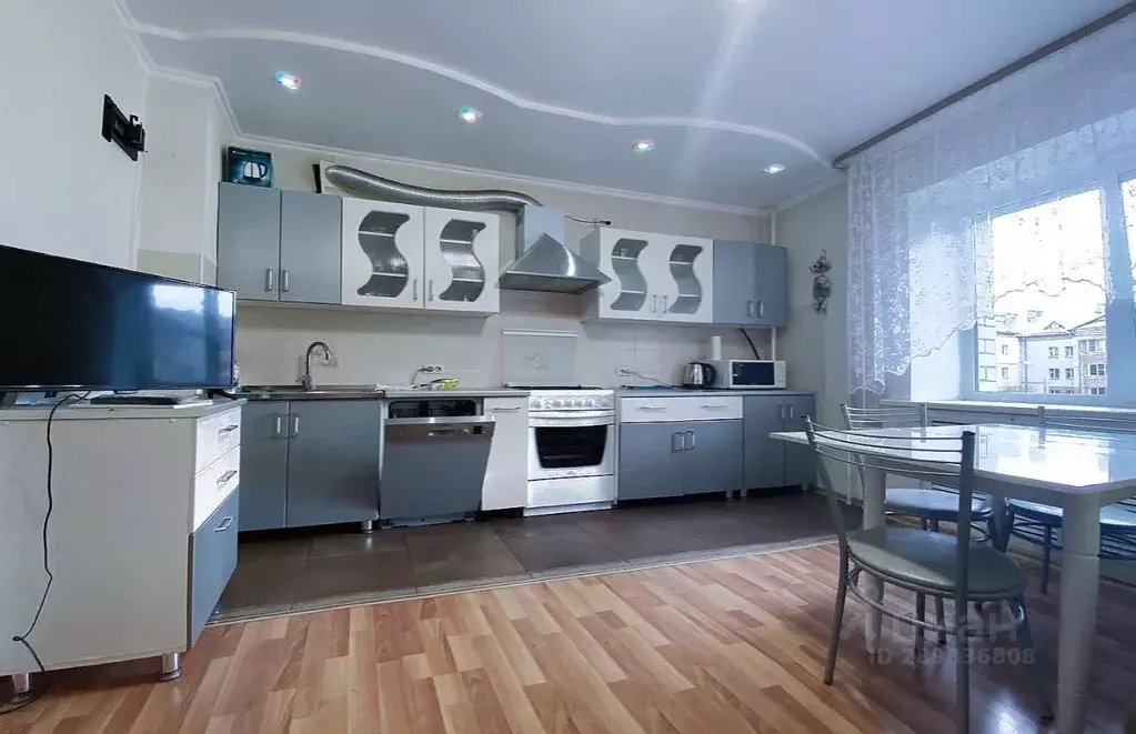 3-к кв. Ярославская область, Ярославль ул. Калинина, 37к5 (100.0 м) - Фото 1