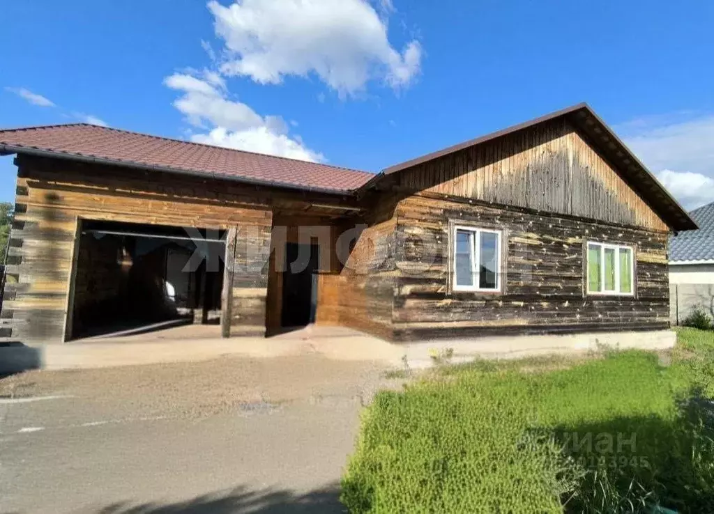 Дом в Хакасия, Усть-Абаканский район, д. Чапаево ул. Мира (150 м) - Фото 1