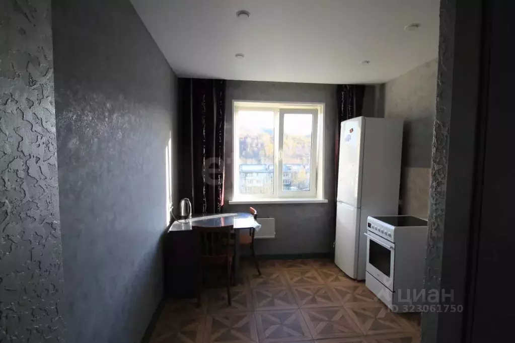 2-к кв. Красноярский край, Красноярск ул. 60 лет Октября, 34 (53.0 м) - Фото 1