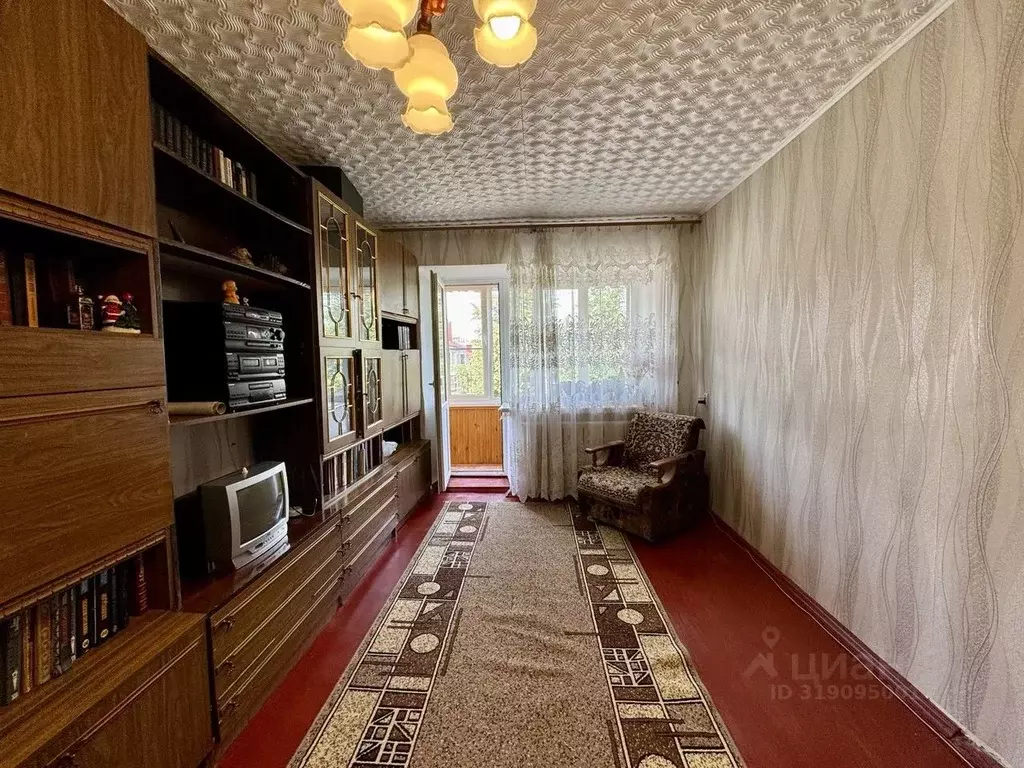 3-к кв. Брянская область, Клинцы просп. Ленина, 25 (55.1 м) - Фото 0