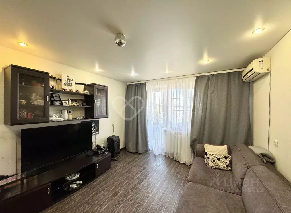 3-к кв. Волгоградская область, Волгоград Поселок Аэропорт тер., 19 ... - Фото 1