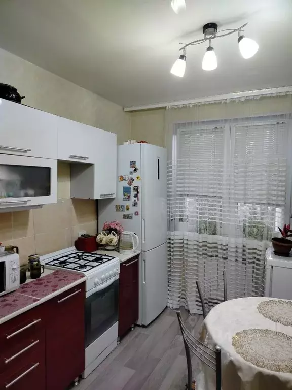 2-к кв. Волгоградская область, Волгоград ул. Менжинского, 23 (52.0 м) - Фото 0