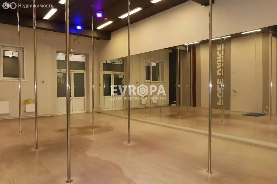 Помещение свободного назначения (300 м) - Фото 2