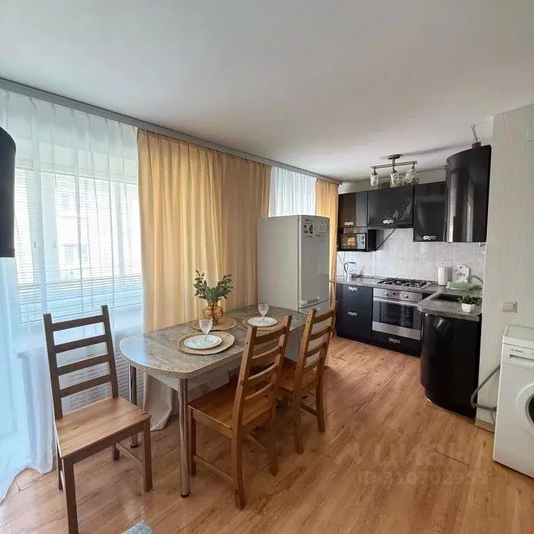 3-к кв. Свердловская область, Каменск-Уральский ул. Ленина, 26 (65.0 ... - Фото 1