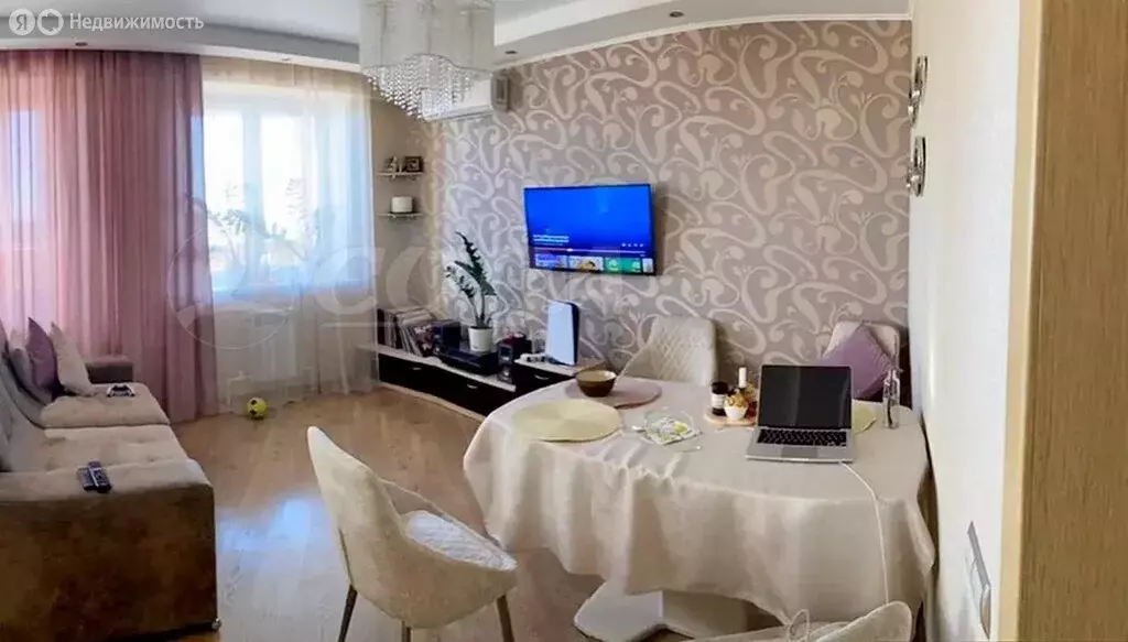 2-комнатная квартира: Тюмень, бульвар Бориса Щербины, 18 (74 м) - Фото 1