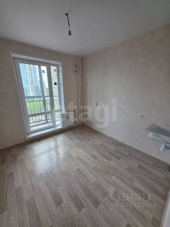 1-к кв. Красноярский край, Красноярск Вербная ул., 3 (40.6 м) - Фото 0