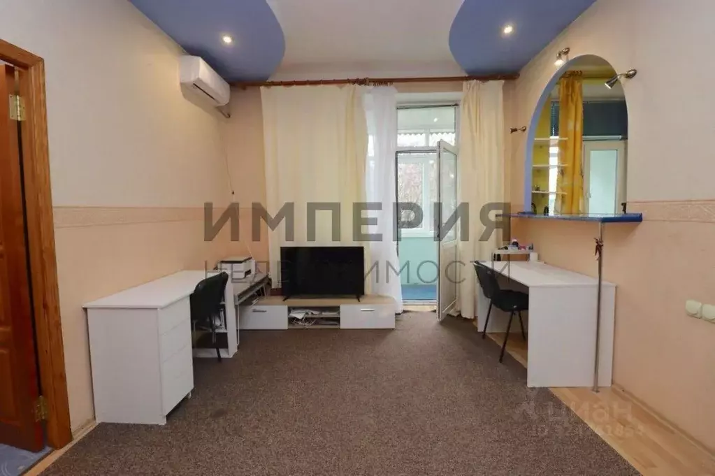 2-к кв. Крым, Симферополь ул. Павленко, 1/7 (60.7 м) - Фото 2