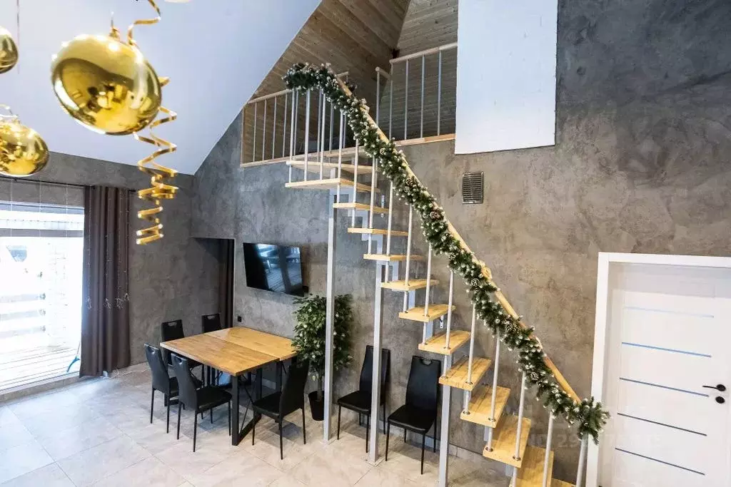 Дом в Свердловская область, Березовский муниципальный округ, пос. ... - Фото 1