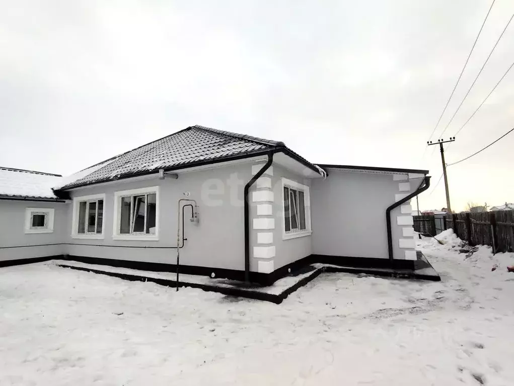 Дом в Курганская область, Кетовский муниципальный округ, с. Лесниково ... - Фото 1