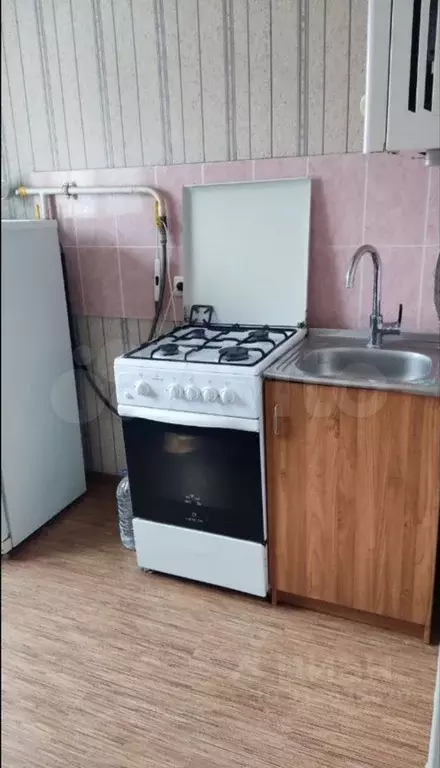 1-к. квартира, 30 м, 4/4 эт. - Фото 1