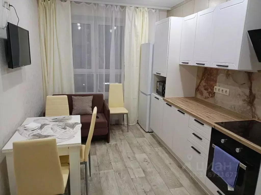1-к кв. Татарстан, Казань ул. Анаса Тазетдинова, 6 (37.0 м) - Фото 0