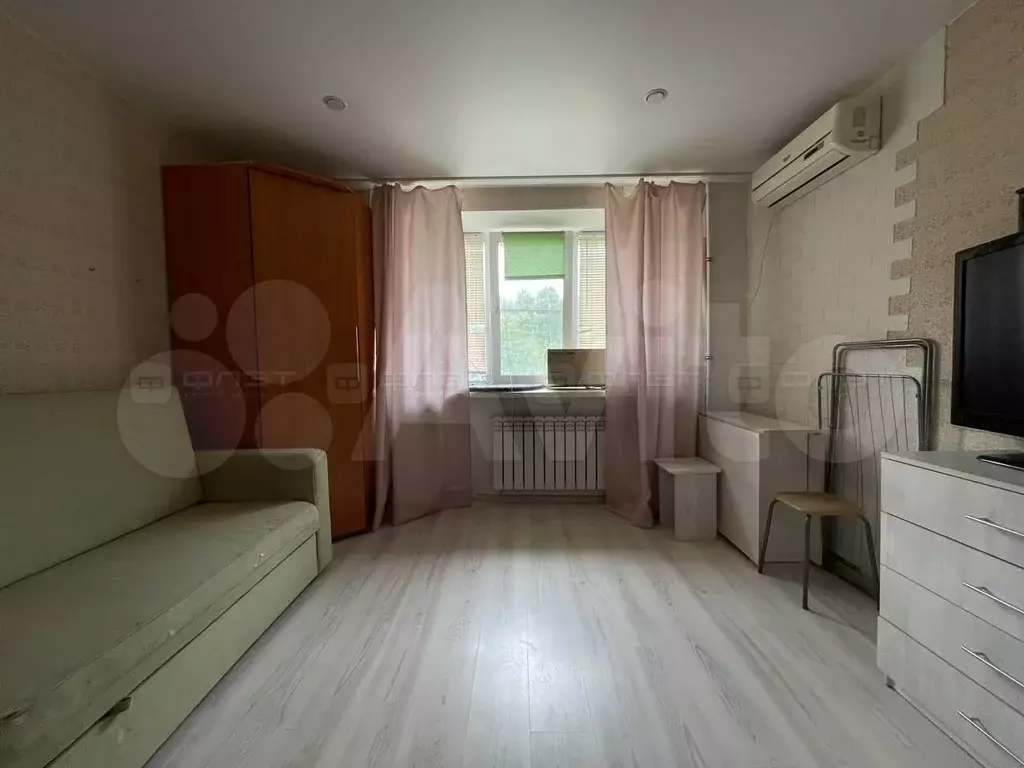 Комната 24 м в 1-к., 2/5 эт. - Фото 0