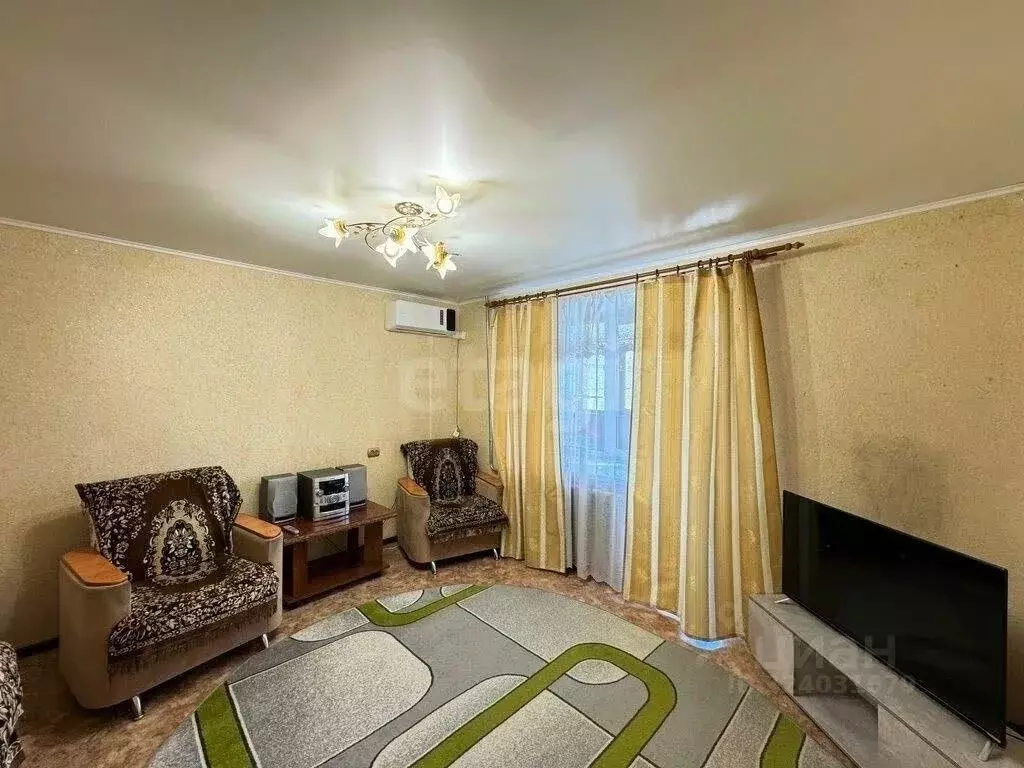 3-к кв. Тюменская область, Тюмень ул. 30 лет Победы, 124 (60.0 м) - Фото 0